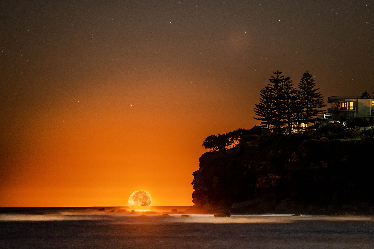 Moffat Blood Moon - Photography Sunshine Coast