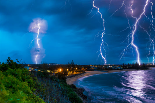 Moffat Multi Bolt - Photography Sunshine Coast