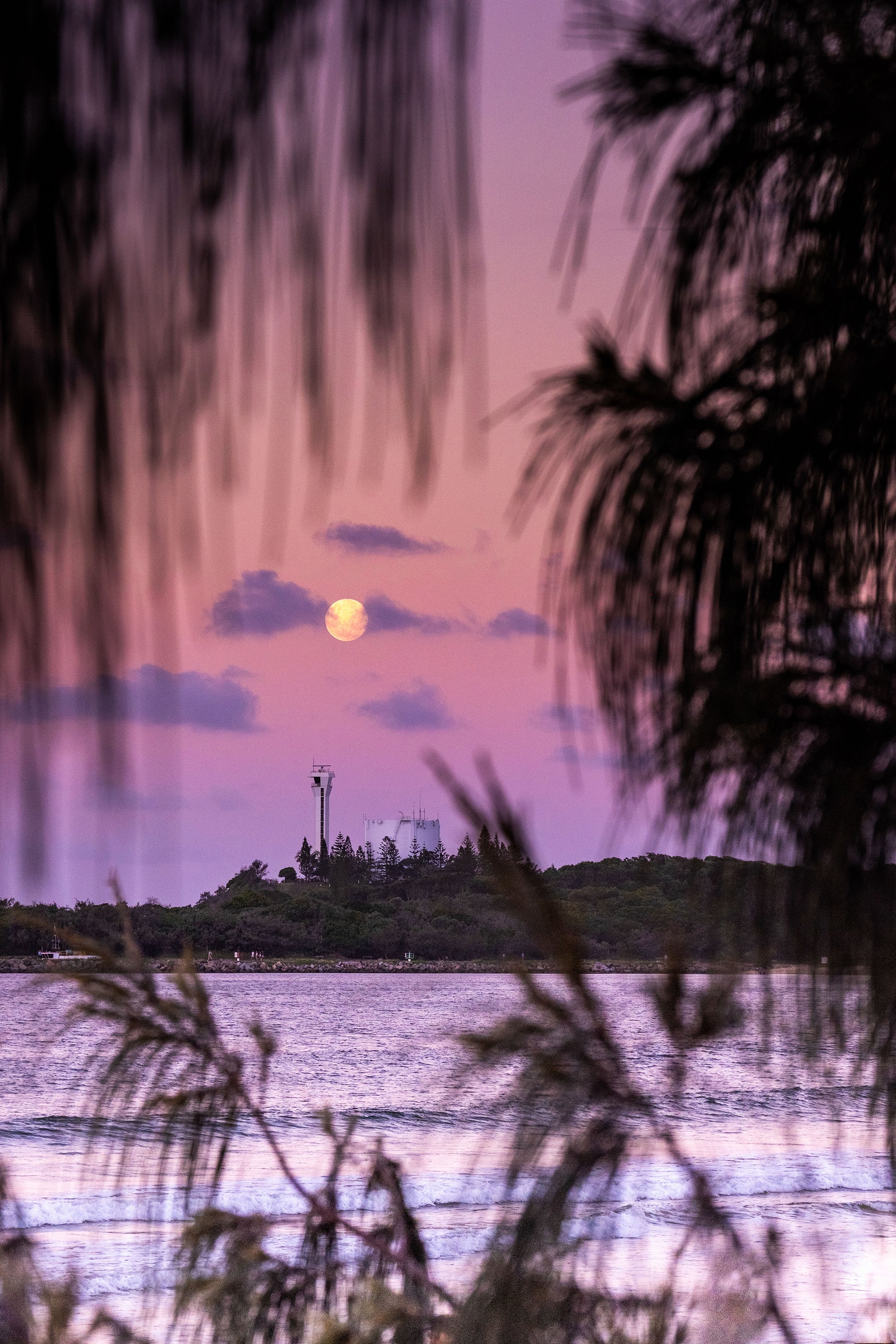 Point Cartwright Full Moon - Photography Sunshine Coast